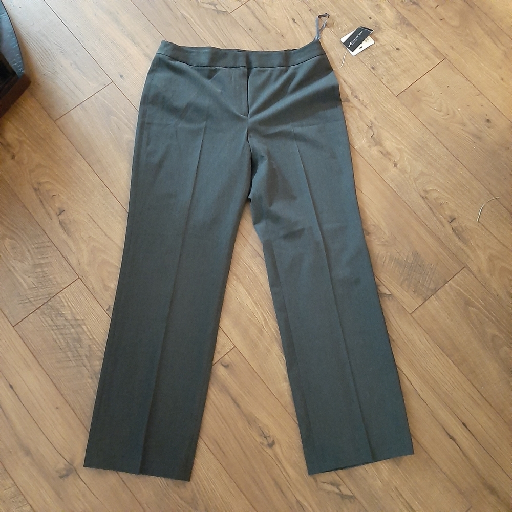 NWT Jones New York Classic Fit  Gray Slacks Sz 14